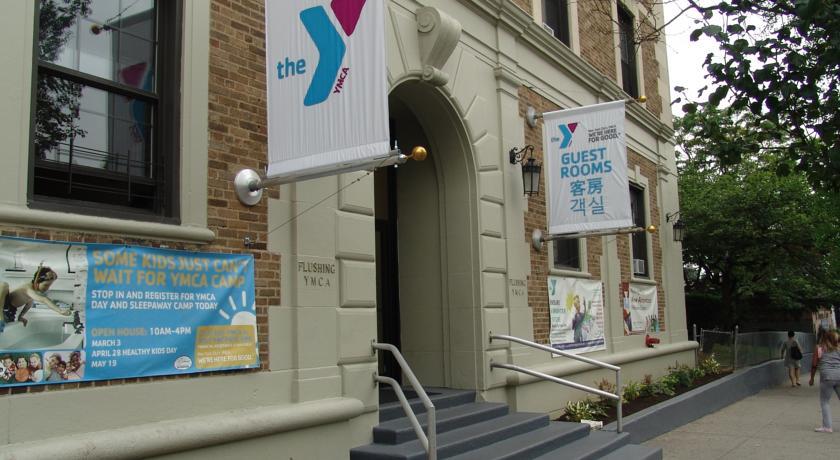 Flushing Ymca Hostel New York Bagian luar foto